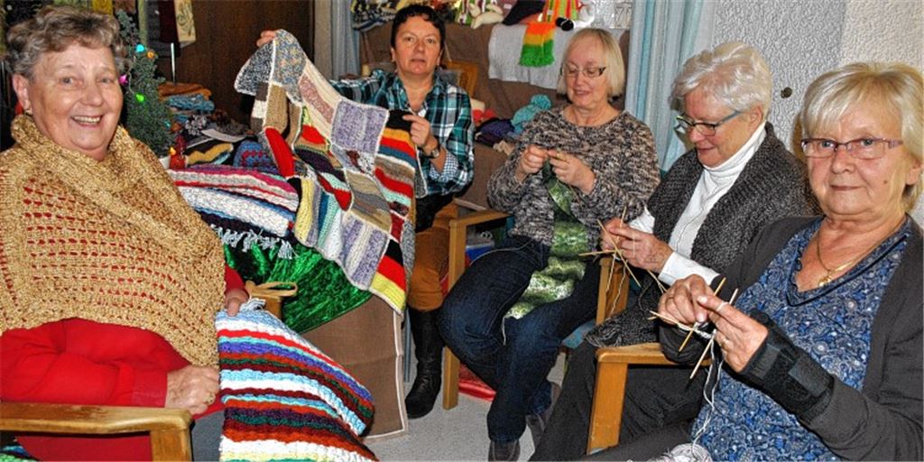 Beim „Sternlesmarkt“ klappern die Stricknadeln.