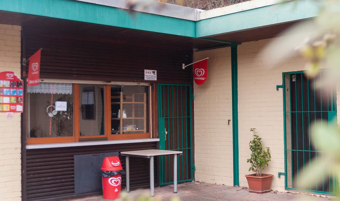 Beim Thema Kiosk-Neubau war dann Schluss mit dem Sparen. Der Gemeinderat will, dass das Thema zügig im nächsten Jahr in Angriff genommen wird, da schließlich eine Baugenehmigung vorliegt. Das Projekt kostet natürlich einen Batzen Geld. Foto: Fotomoment