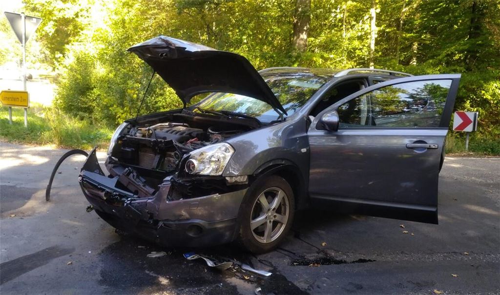 Beim Unfall gibt es nur Blechschaden zu beklagen. Foto: privat