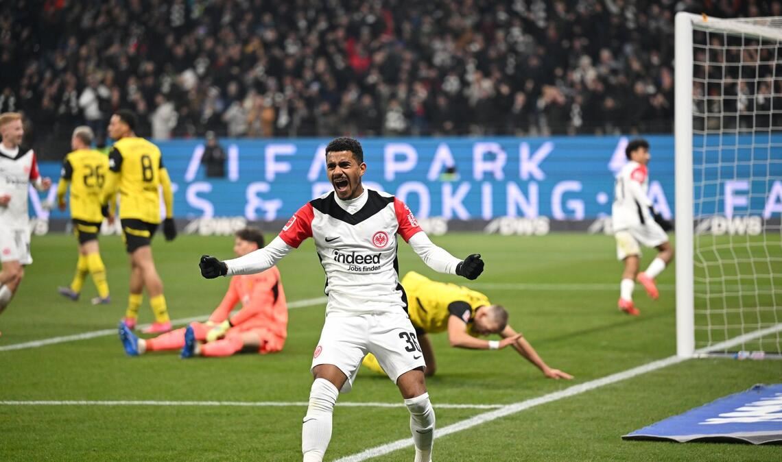 Beim vorerst letzten Duell jubelte Eintracht Frankfurt. (Archivbild)