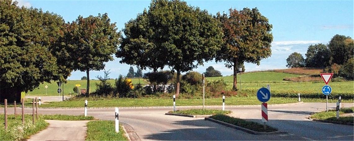 Beispiel für einen Kreisel mit Hindernissen: zwischen Rosenheim und dem Chiemsee in Bayern, eingefangen von Leser Volker Seitz.