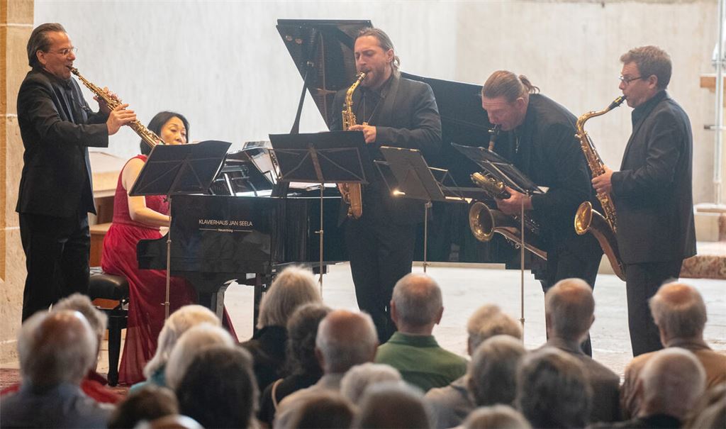 Bekannte Gäste bei den Sommerkonzerten in der Frauenkirche: Das „Alliage Quintett“ sorgt wieder für volle Bankreihen. Foto: Fotomoment