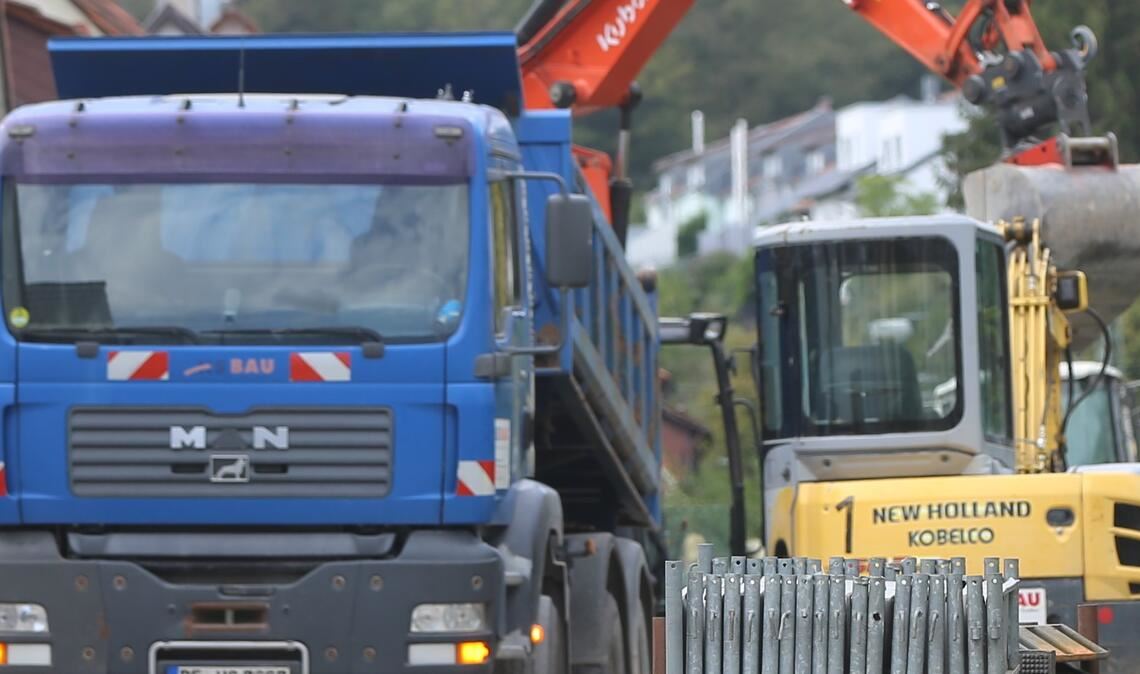 Belagsarbeiten auf dem Abschnitt zwischen dem Ortsausgang von Dürrn und dem Waldspielplatz „Zigeunerwäldle“. Symbolbild (md)
