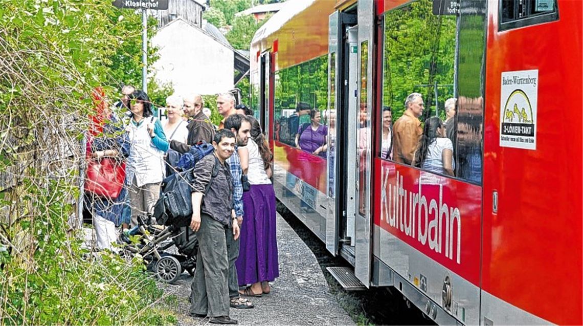 Beliebt als Transportmittel: der Klosterstadt-Express nach Maulbronn. Archivfoto: Hansen