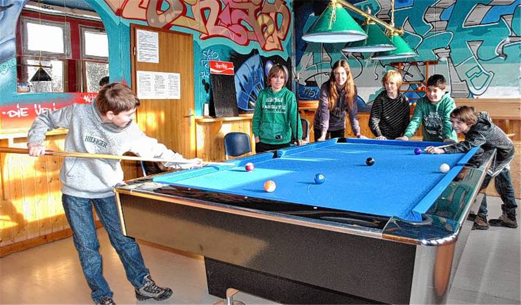 Beliebter Treffpunkt: der Billardraum im Mühlacker Jugendhaus „ProZwo“. 