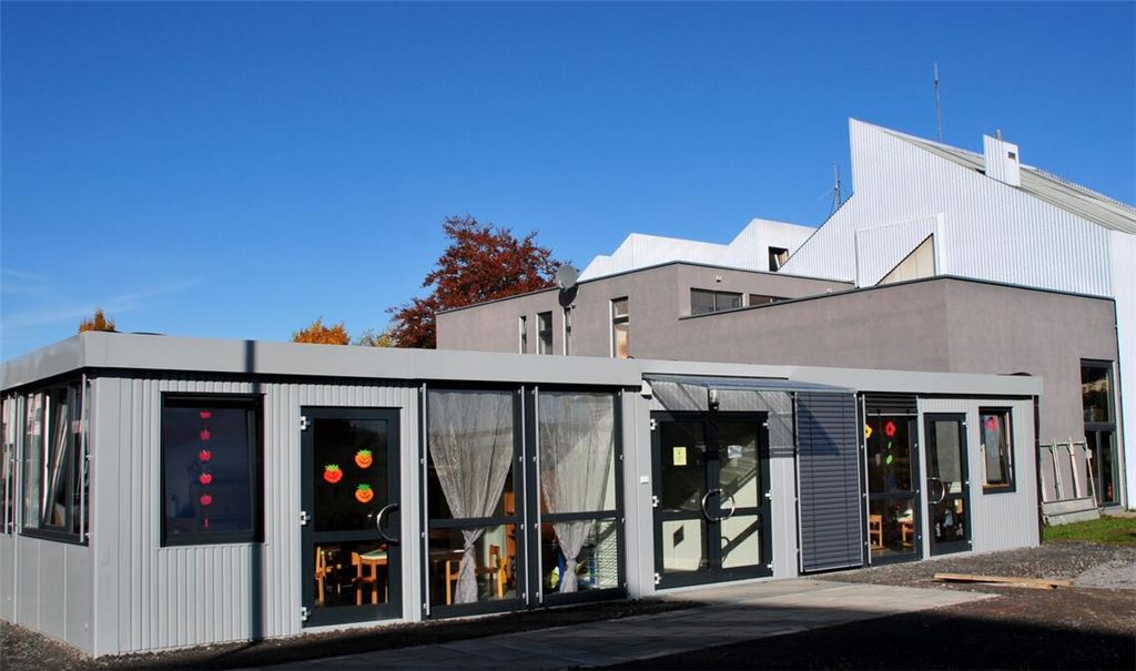 Bereits von 2014 bis 2016 stand hinter dem Fitnessstudio eine Container-Anlage für die Kinder des Kindergartens Schatzkiste. Foto: Stahlfeld