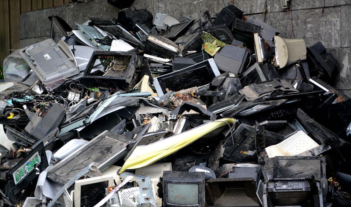 Berge von Elektroschrott werden bei Süd-Rec in Illingen sortiert und verarbeitet. Fotos: Stahlfeld