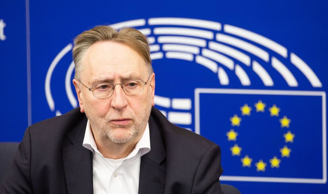 Bernd Lange hält nichts von den neuesten Zollankündigungen von Donald Trump. (Archivbild)