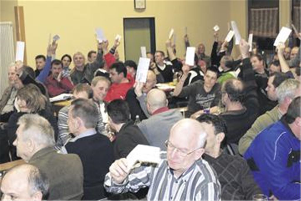 Beschlossen: Die Fußballvereine votieren für eine C-Klasse  jedoch nicht einstimmig. Foto: Appich