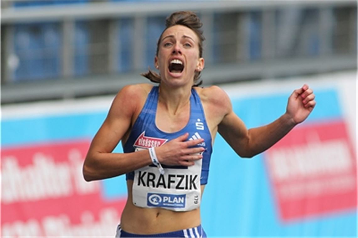 Besonderer Moment am 6. Juni 2021: Carolina Krafzik gewinnt mit persönlicher Bestzeit die Deutsche Meisterschaft und löst damit das Ticket für Olympia.Archivfoto: Görlitz