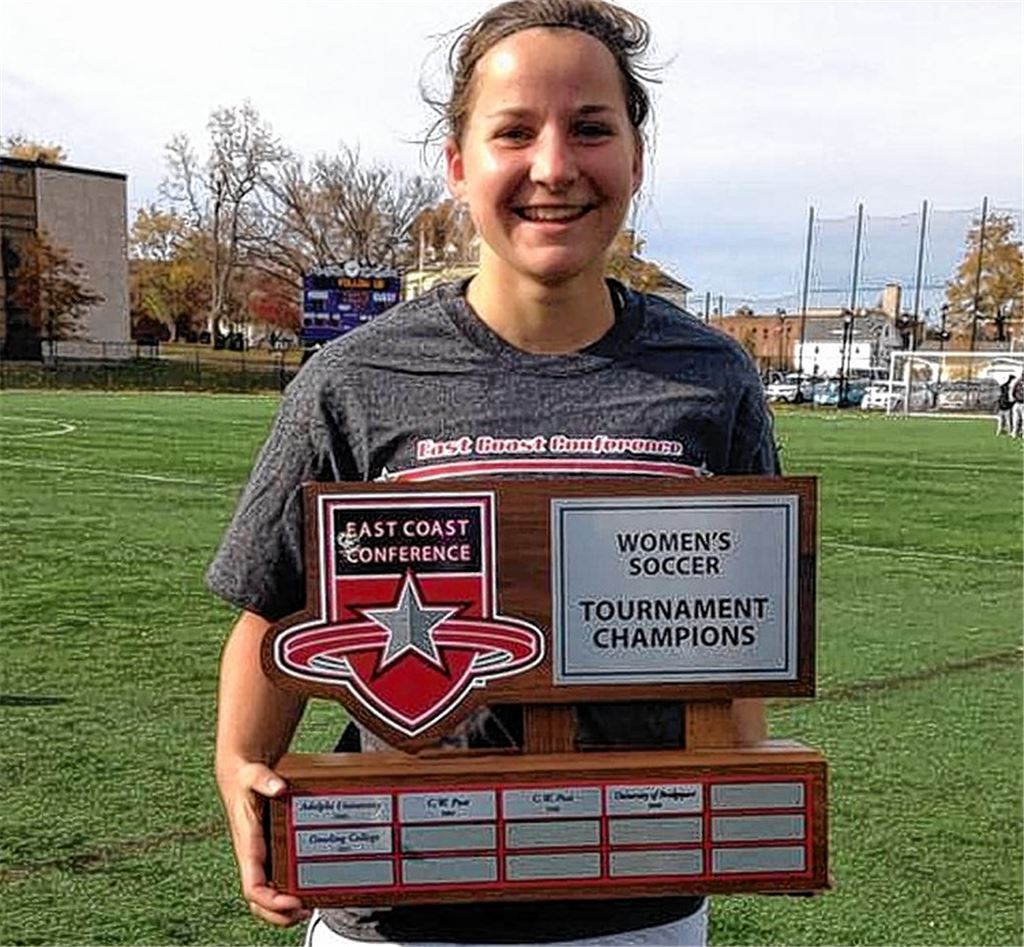 Beste Abwehrspielerin der East Coast Conference: Tabea Rauschenberger. Foto: privat