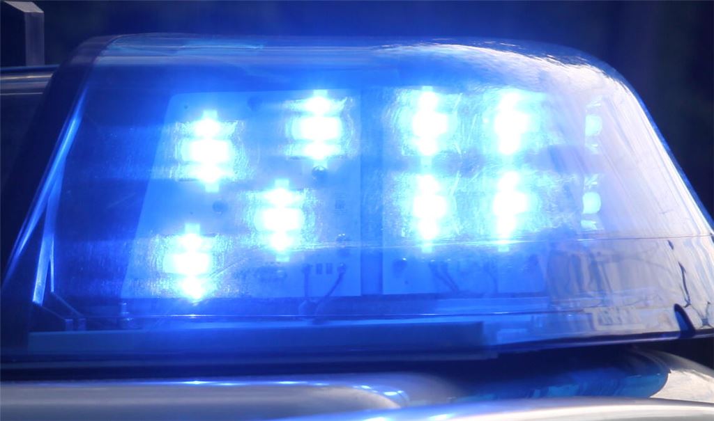 Betrunkene Vandalen demolieren Autos in Pforzheim. Die Polizei ertappt sie auf frischer Tat. Symbolfoto: Archiv