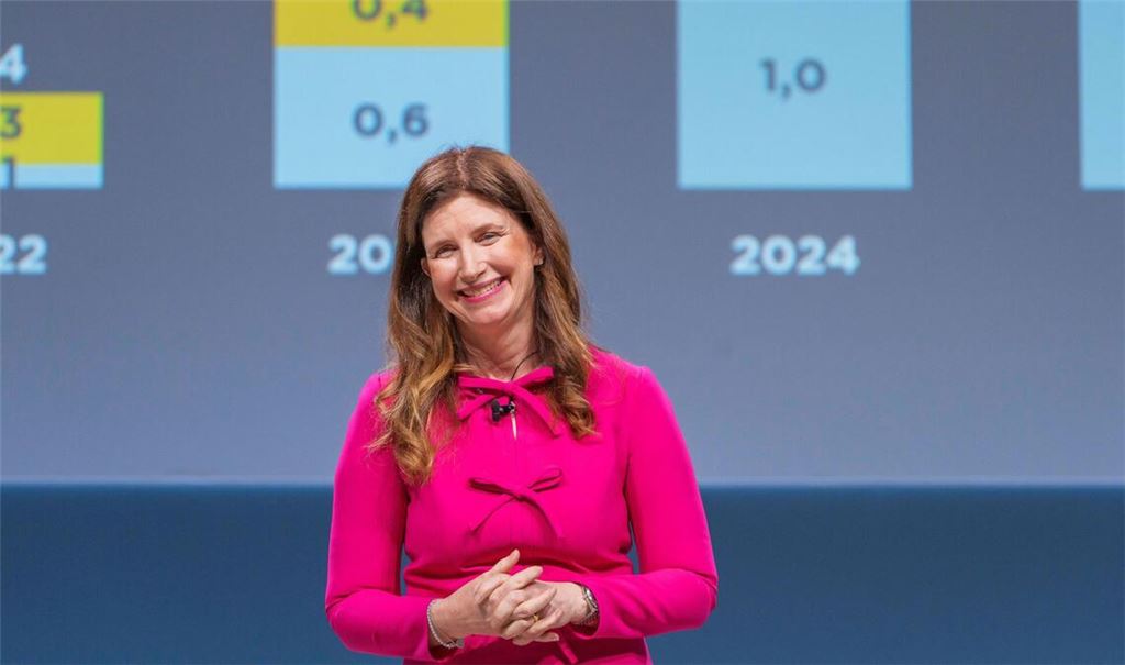 Bettina Orlopp will die Aktionäre mit guten Perspektiven für die Commerzbank überzeugen.
