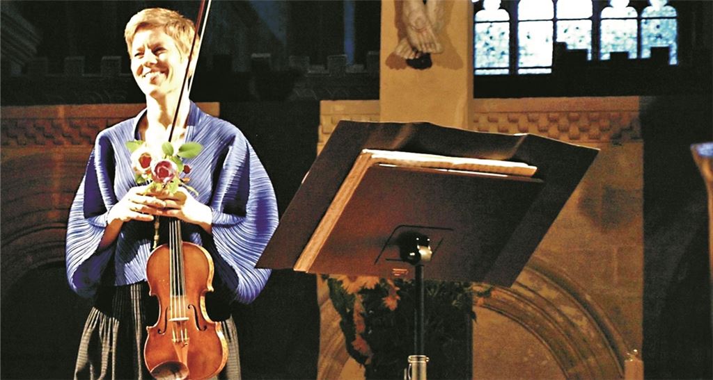 Bewegender Auftritt in Maulbronn: Geigerin Isabelle Faust. Foto: Filitz
