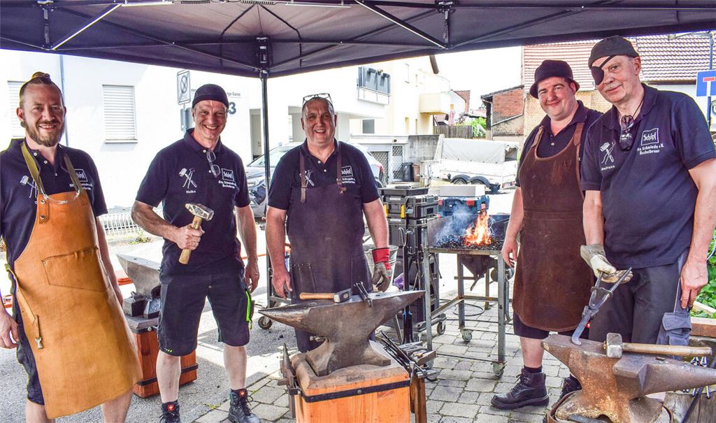 Schmiede aus Öschelbronn zu Gast in Löchgau