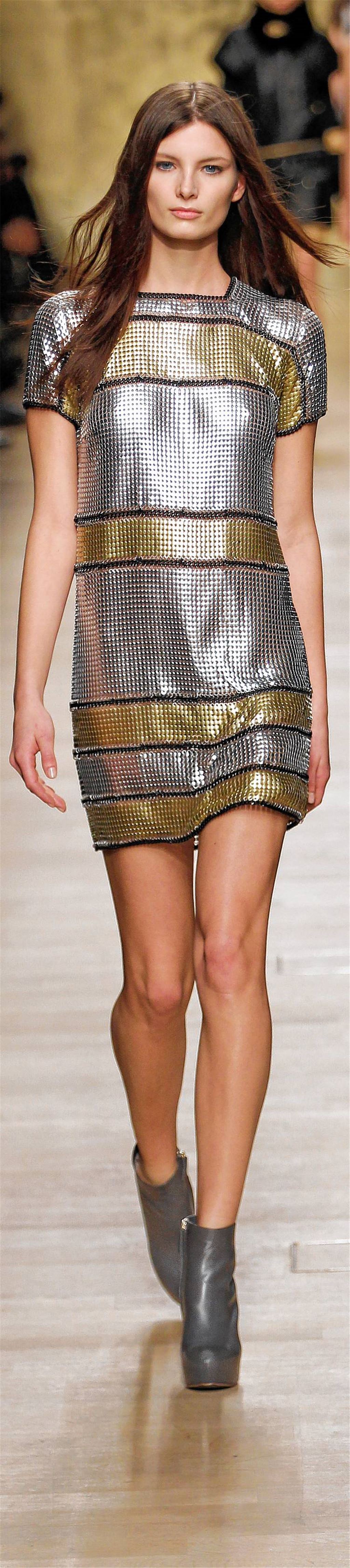 Haute Couture glänzt mit Know-how aus Mühlacker