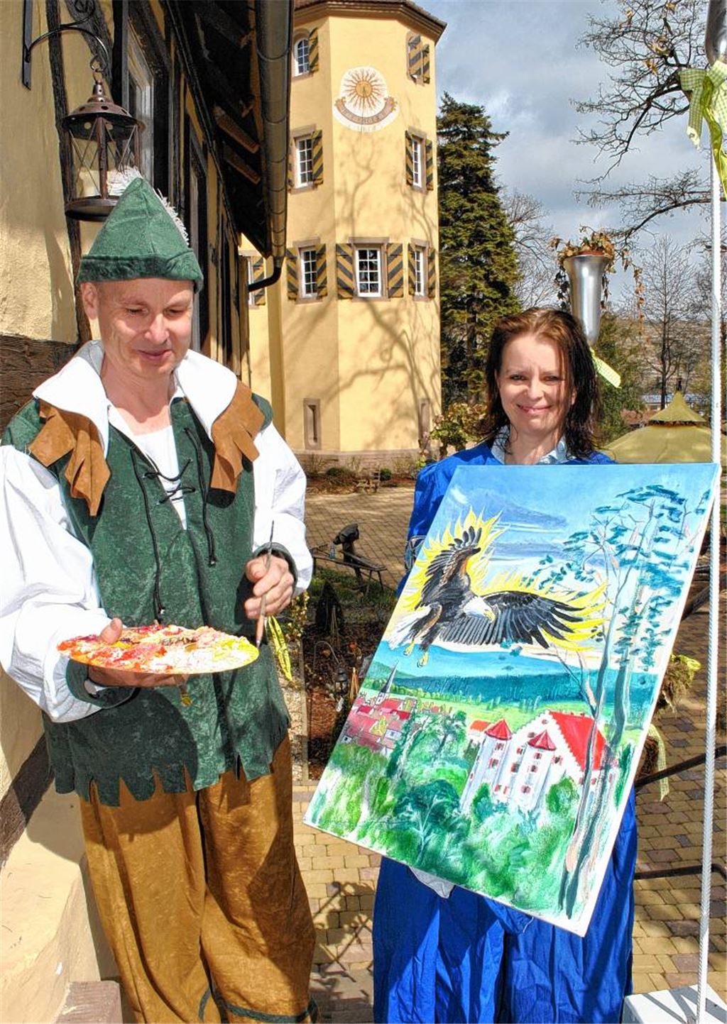 Feuerwesen versteckt sich im Schloss