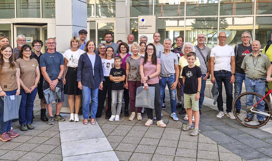 Landratsamt würdigt engagierte Radfahrer