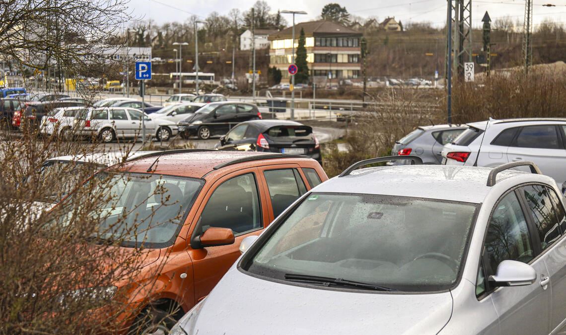 Container-Unterkunft: Teil des Parkplatzes am „Lienzinger Tor“ wird gesperrt