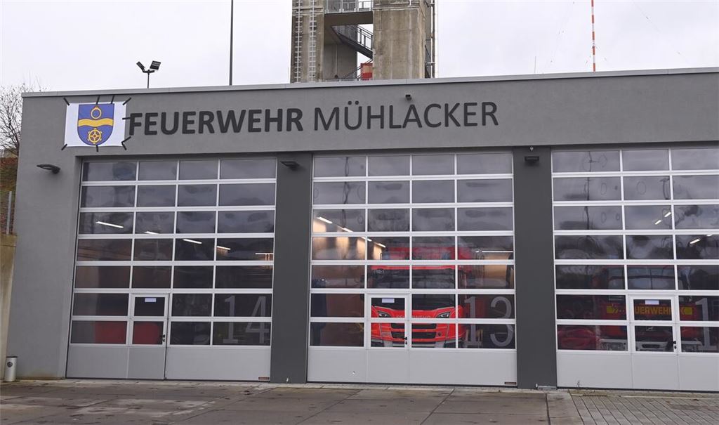 Feuerwehr Mühlacker jetzt mit Schriftzug