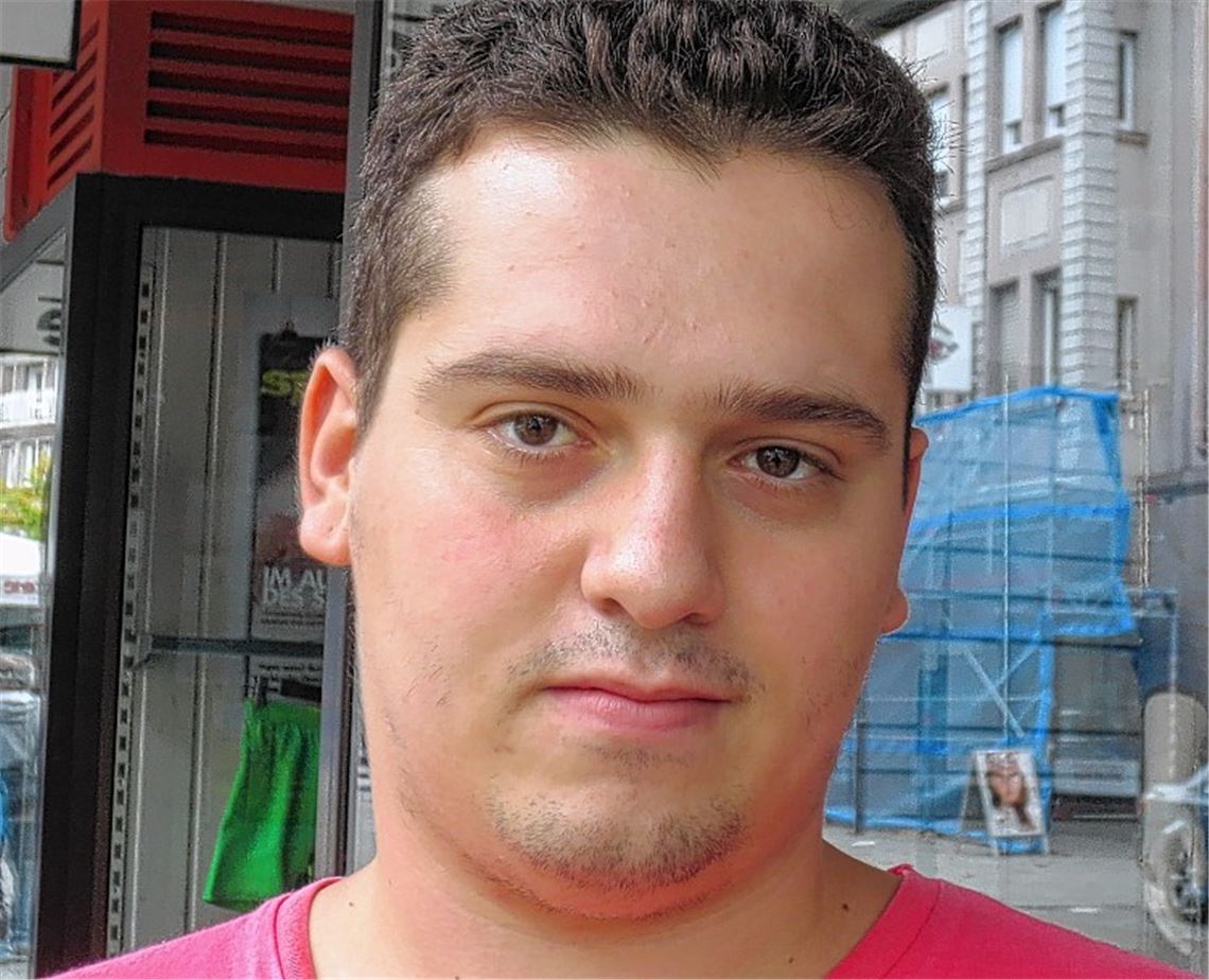 Soll Deutschland Waffen liefern?