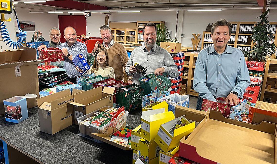 Rotary Clubs bescheren Kinder in der Ukraine