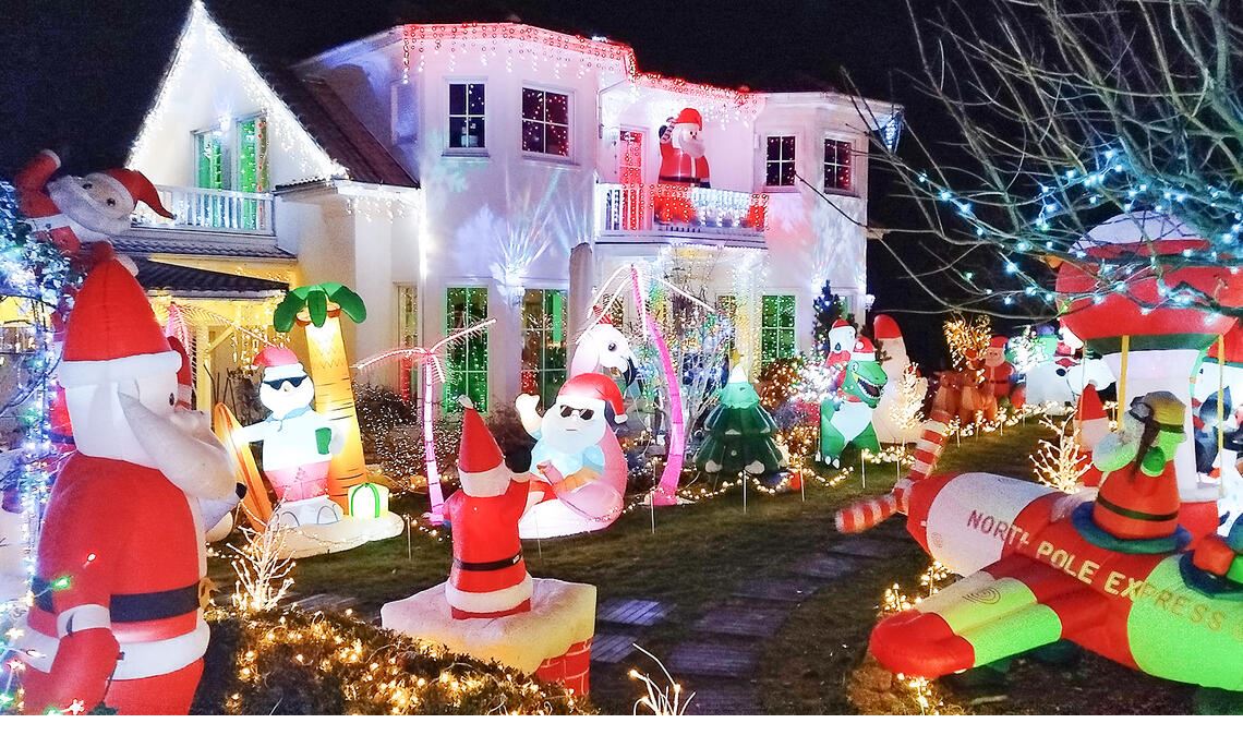 „Weihnachtshaus“ mit 45000 LED-Lichtern zieht die Blicke auf sich