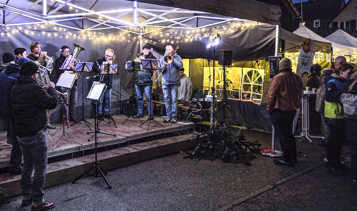 Adventsmarkt in Lomersheim fällt rekordverdächtig aus