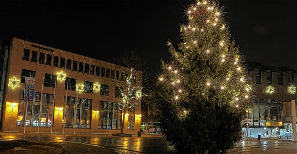 Beleuchteter Kelterplatz