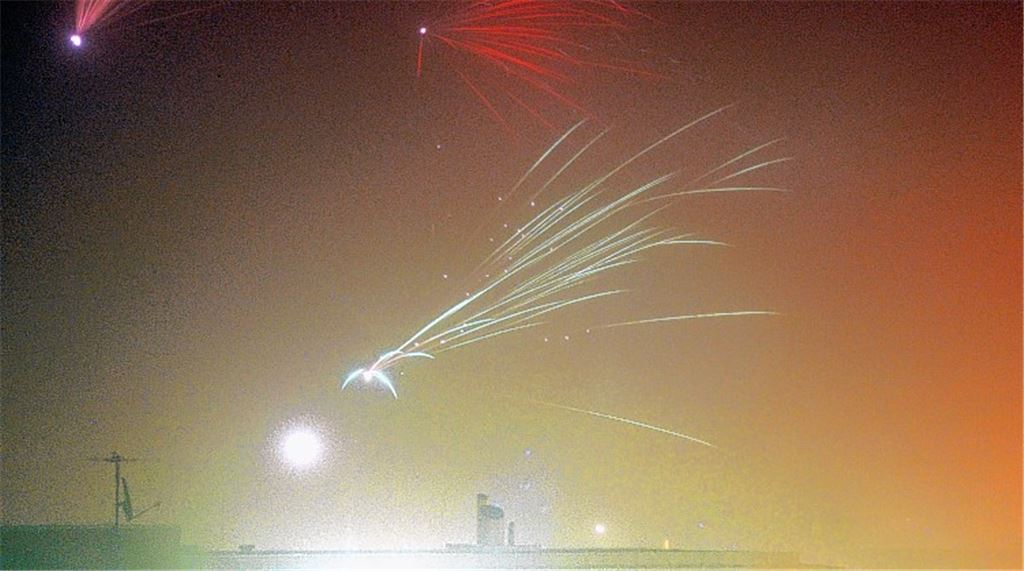 Feuerwerk im Nebel