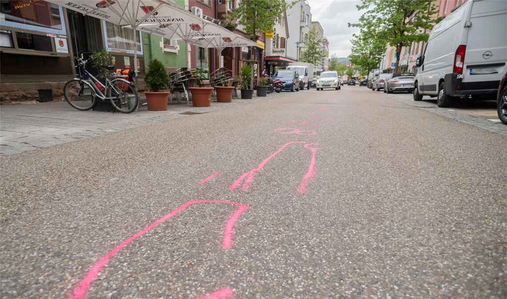 Unfall mit Stadtbus in Mühlacker: Stolperer hat tödliche Folgen