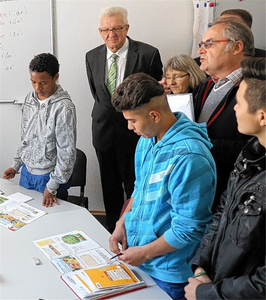 Ministerpräsident lobt Arbeit der GSI