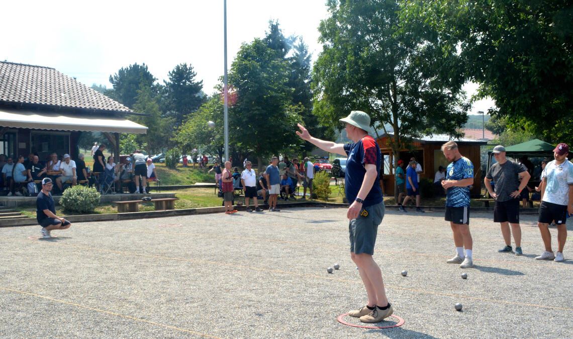 72 Teams sorgen für Boule-Fest am Wullesee