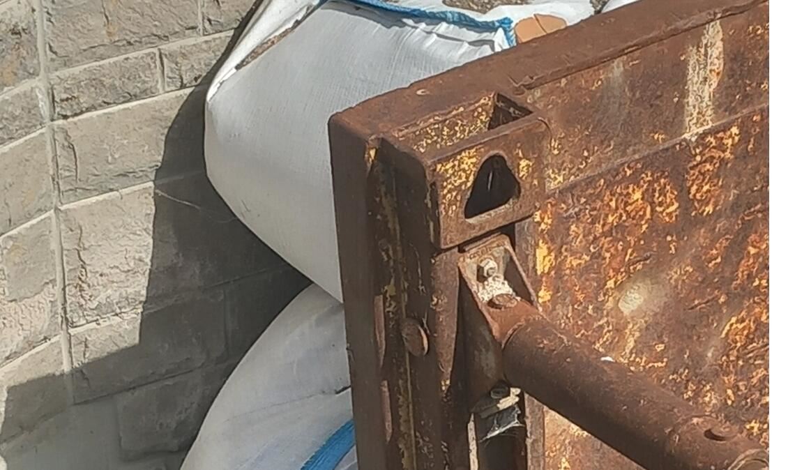 Lösung für bröckelnde Mauer am Glattbach gesucht