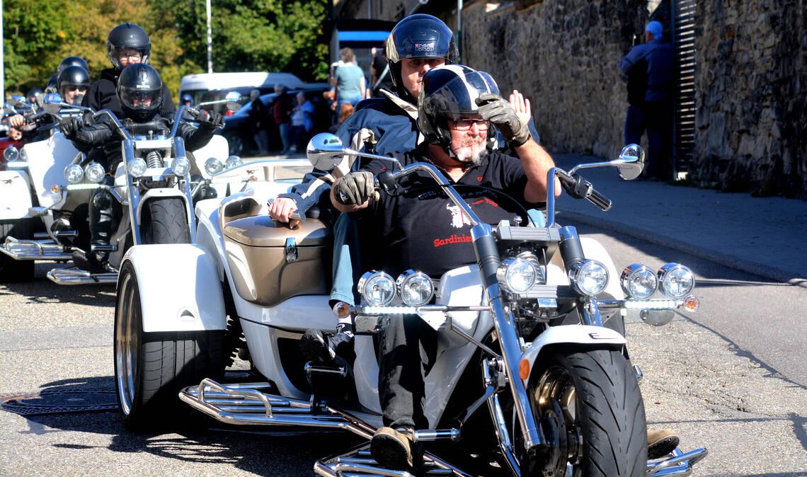 Illinger Motorrad-Herbst erfreut Biker und Mitfahrer