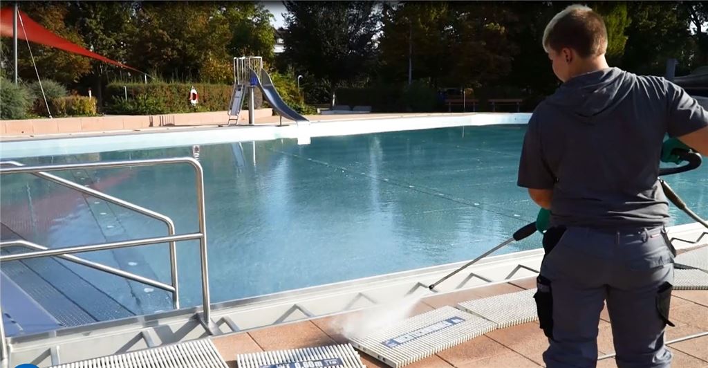 910_0008_159693_Screenshot_Freibad_winterfest