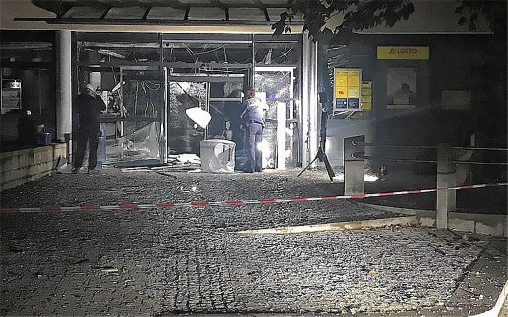 Explosion verwüstet Bürgerzentrum