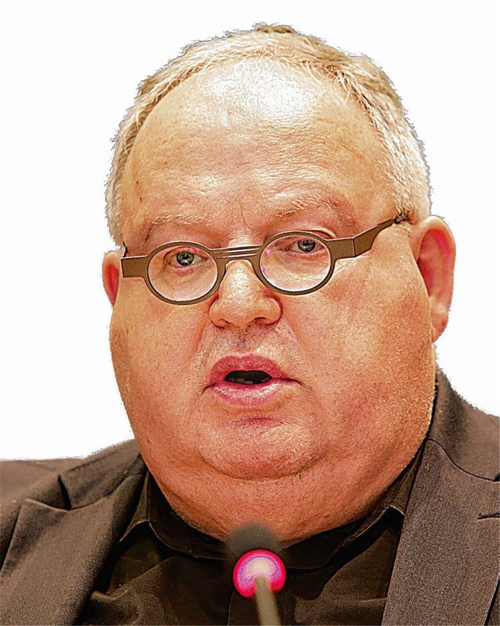 Presseschelte treibt Bächle aus dem Saal