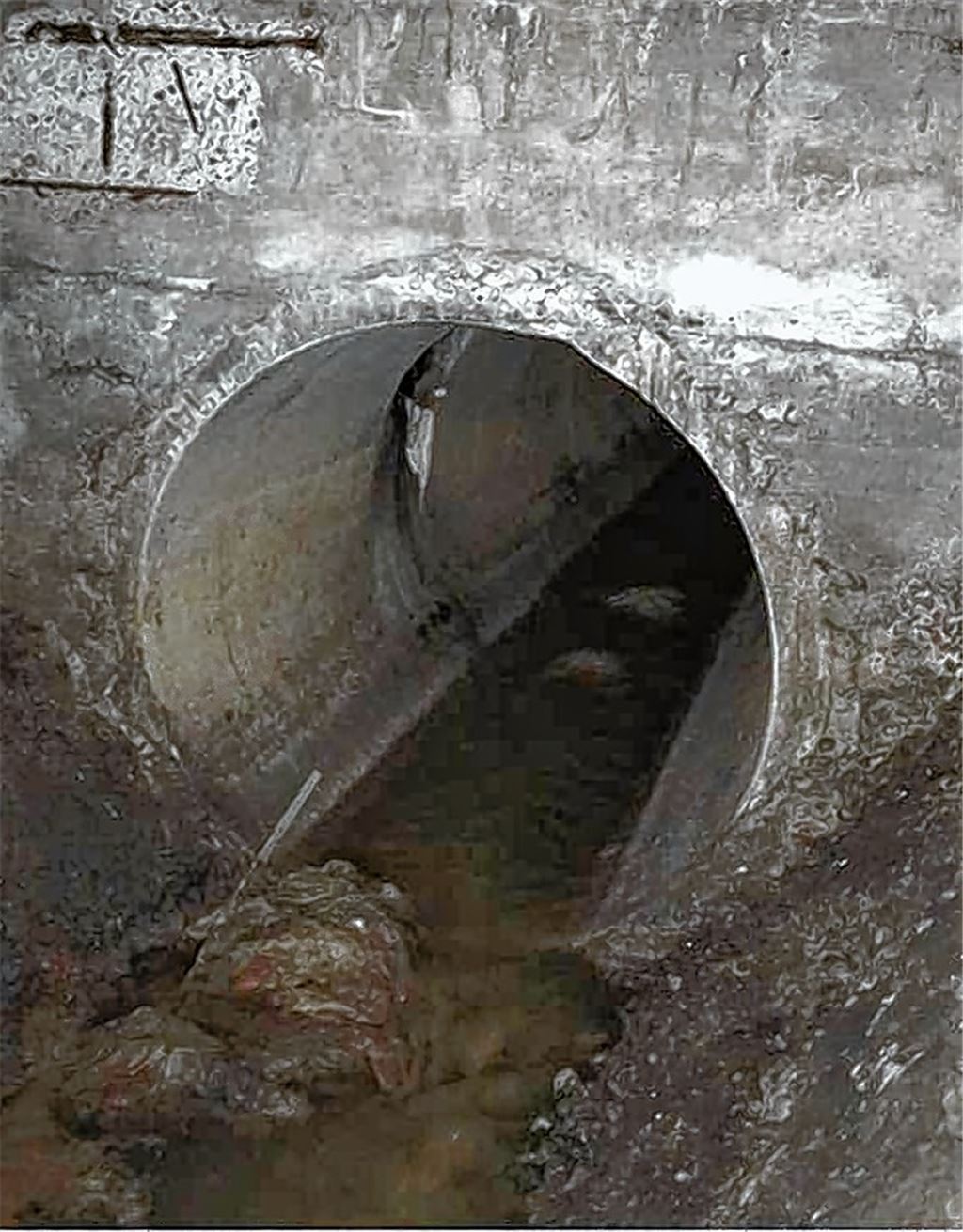 pm Regenüberlaufbecken