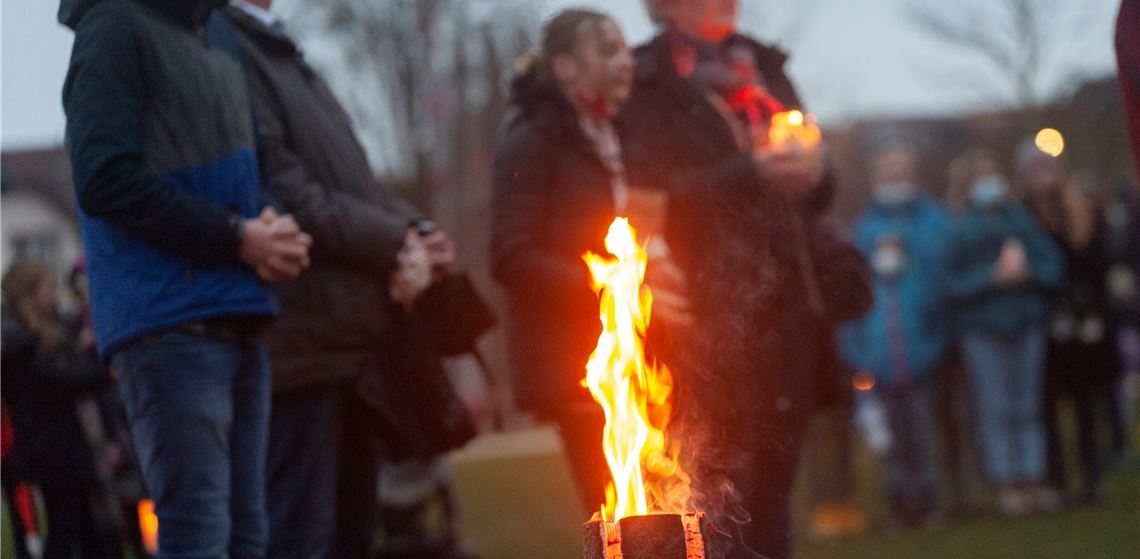 Friedenslicht aus Betlehem leuchet in den Enzgärten