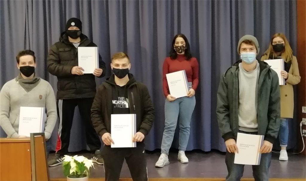 Abschlussprüfungen geschafft
