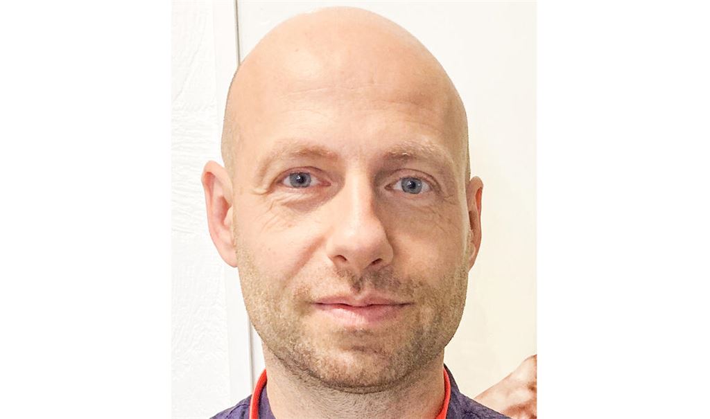 „Ausstellung mitten in Paris“