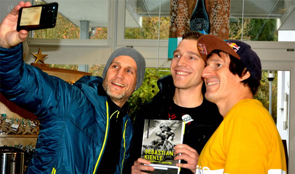 Begehrte Selfies mit dem Weltmeister