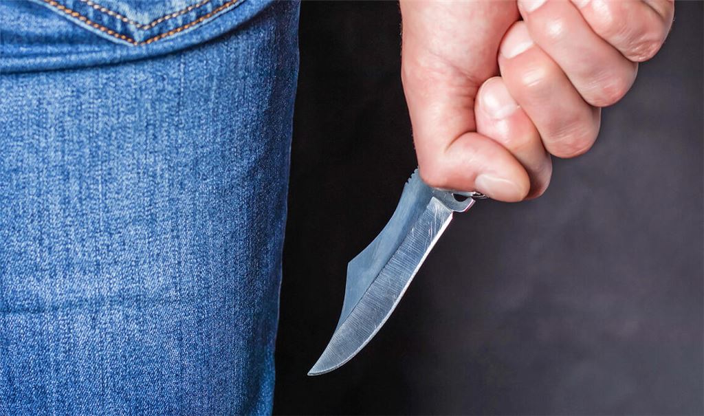 Die Angst vor dem Messer
in der Tasche