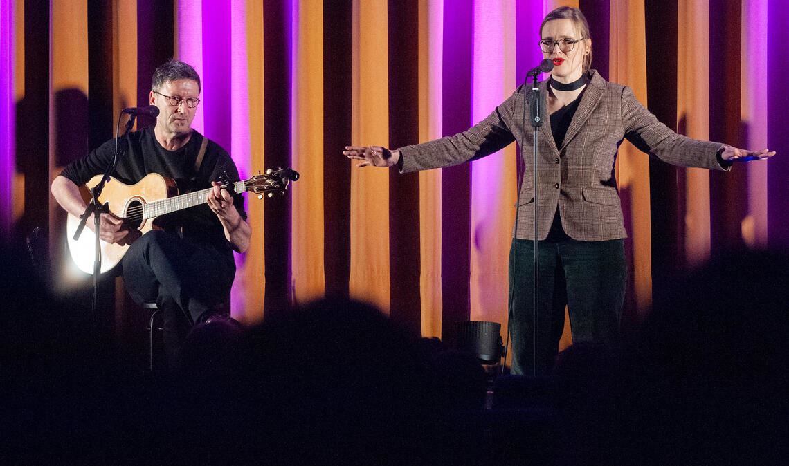 Überzeugendes Duo präsentiert Chansons im Kino