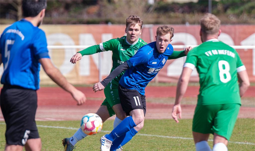 Der FC Viktoria Enzberg nutzt in Niefern seine Chancen nicht.