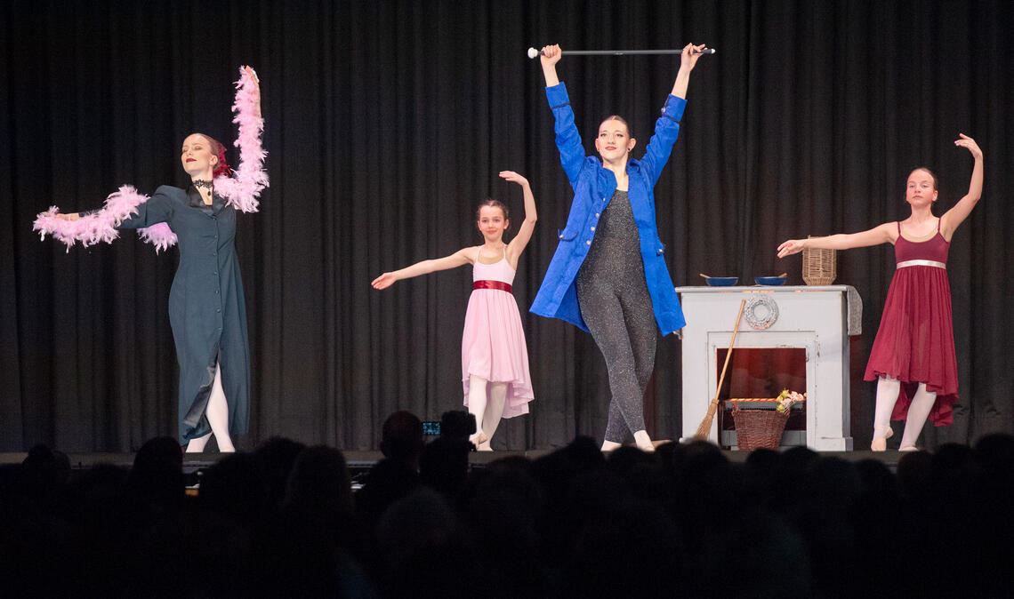 Ballettschule begeistert mit ihren Aufführungen in der Gießbachhalle
