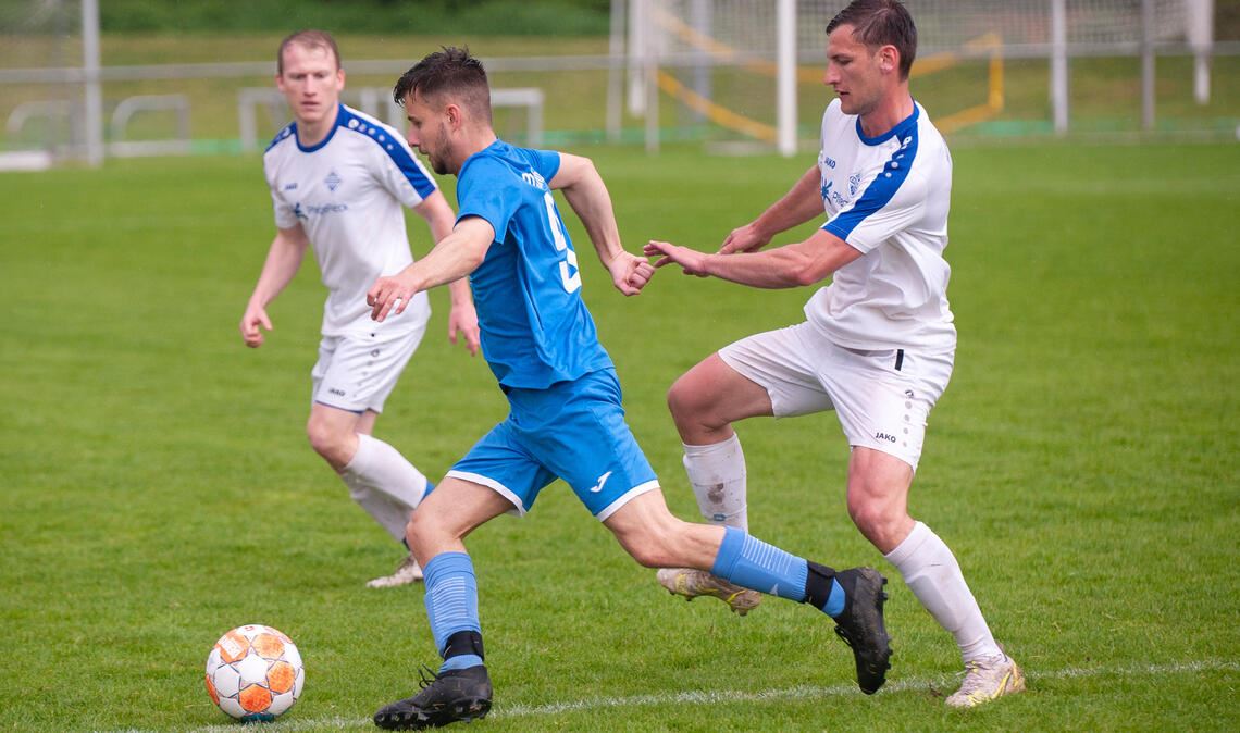 Enzberg Elf punktet im Abstiegskampf