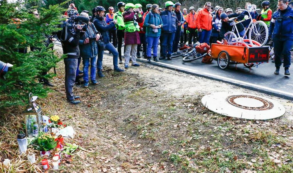 Unbekannte verwüsten Gedenkstätte für Rad-Aktivisten