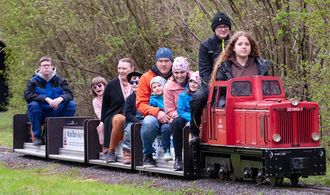 Dampfbahnfreunde eröffnen die Saison